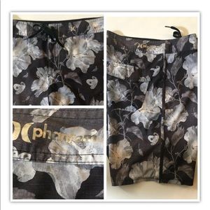 Hurley Phantom Men’s Board Shorts Swim Surf SZ 30
